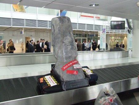 luggage.jpg (36218 Byte)